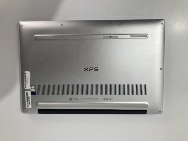 Dell XPS 13 9370 - Image 8