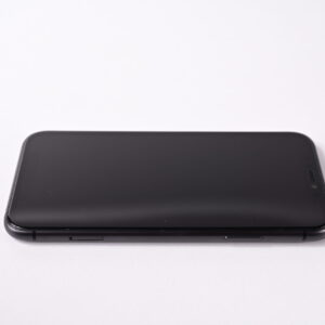 Apple-iPhone-11-Crni
