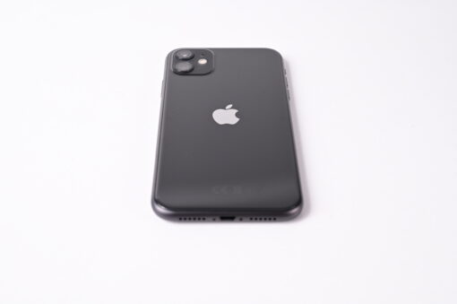 Apple-iPhone-11-Crni