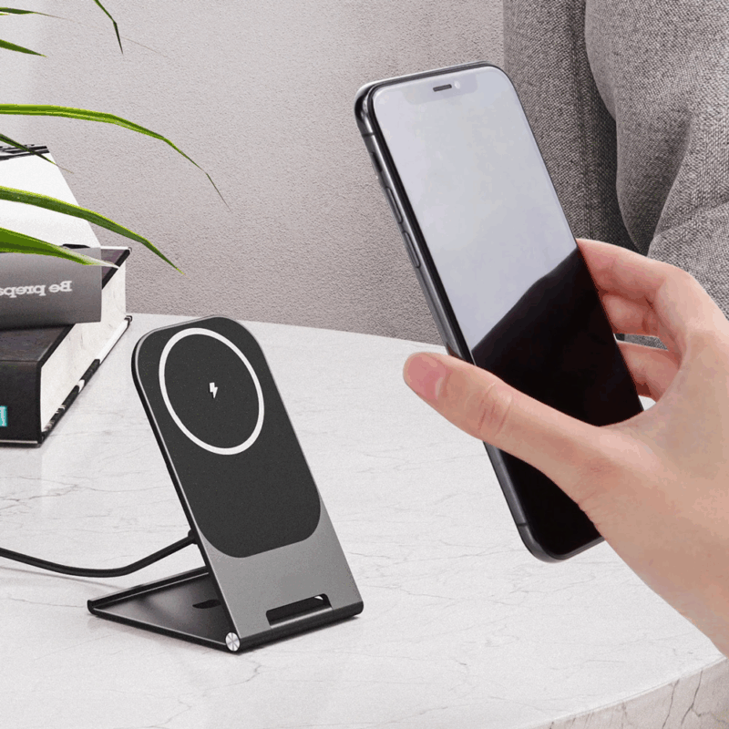 Kucni punjac Wireless 15W crni