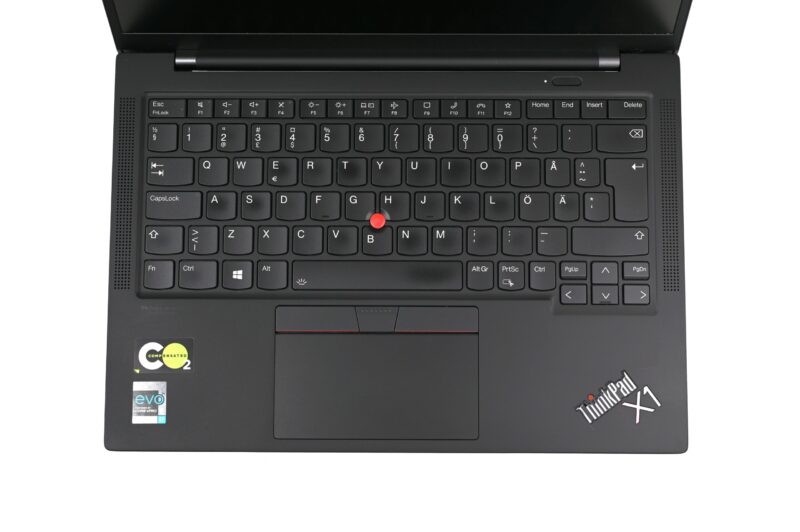 Lenovo ThinkPad X1 Carbon Gen 9 keyboard and touchpad close-up