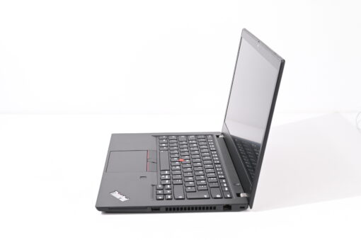 Lenovo ThinkPad T14s Gen 1 laptop – desna strana sa LAN portom i ventilacionim otvorima